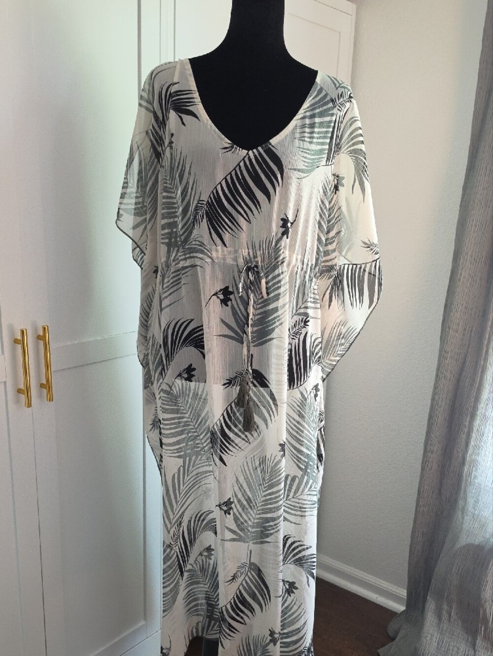 Kona Sol White & Green Kaftan with Green Palm Print Coverup - Picture 4 of 9